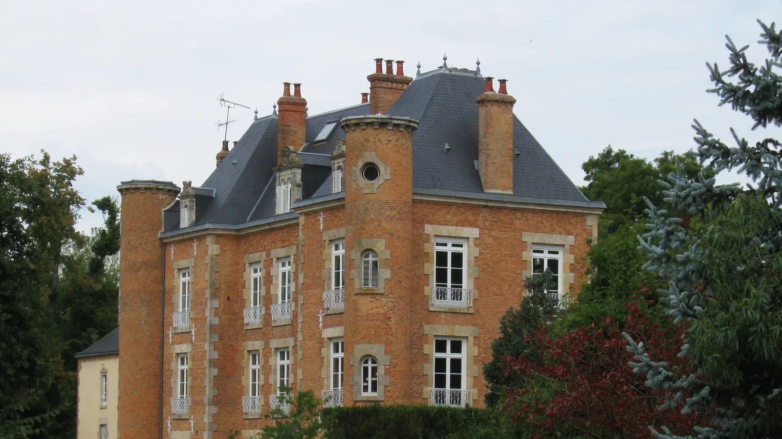 Saint-Cyr-en-Val — entreprise de nettoyage CLEVOS